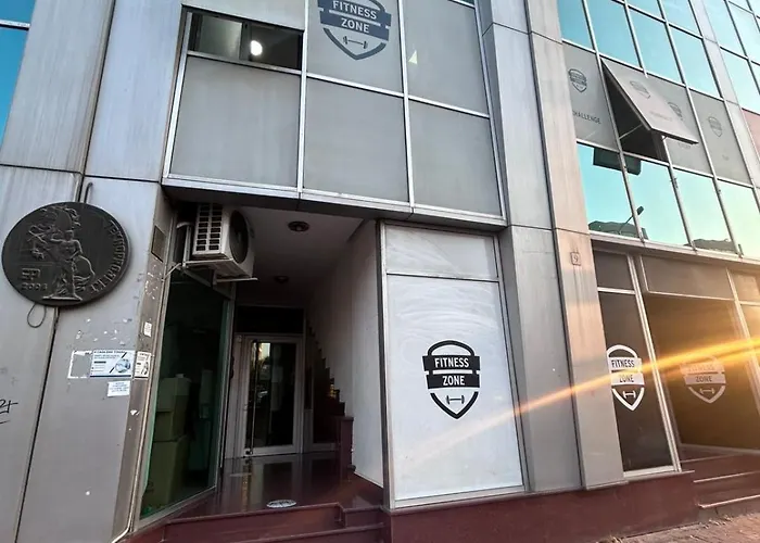 Select 8 * Тирана