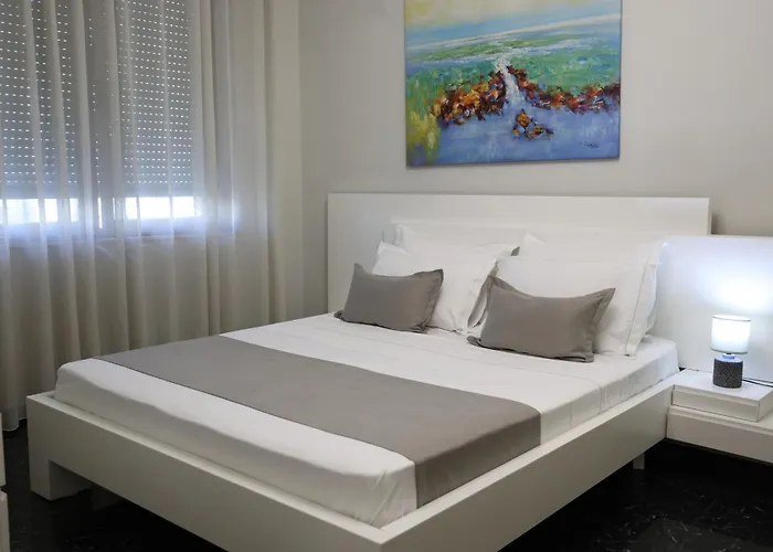 Select 8 Апартаменты Тирана